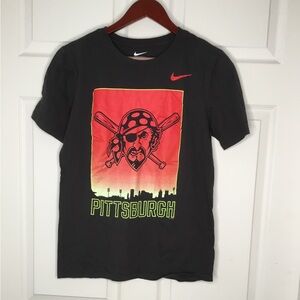 Nike Men’s “Pittsburg Baseball “ T-shirt - Size Small - EUC